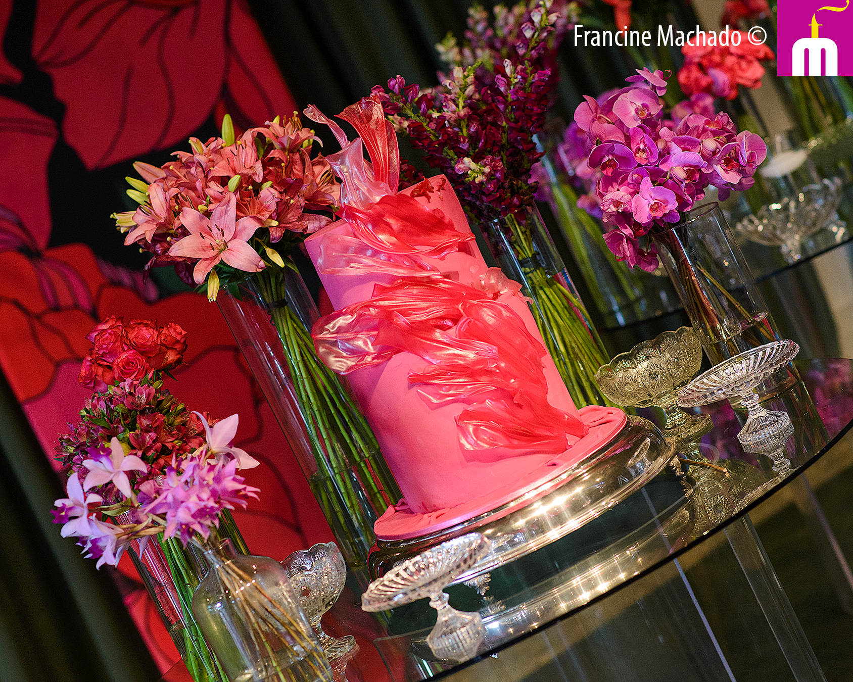 Francine Machado – Cake & Design – Bolos e Doces – Bolo com 2 andares de altura dupla – Aniversário de 15 anos – Casa Vista, São José dos Campos, SP