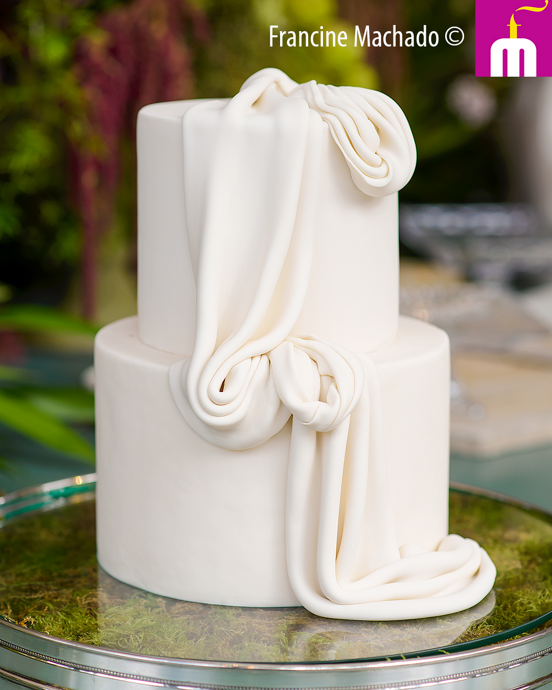 Francine Machado – Cake & Design – Bolos e Doces – Bolo de casamento com 2 andares – Hotel Ort, Campos do Jordão, SP