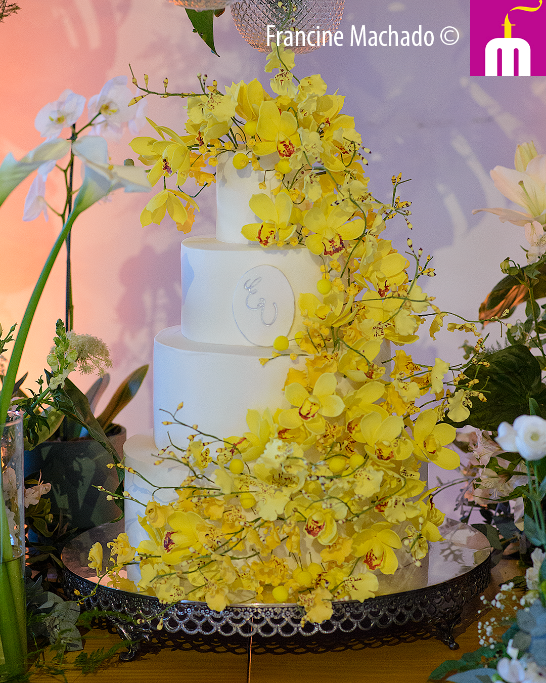 Francine Machado – Cake & Design – Bolos e Doces – Bolo de casamento com 4 andares - Recanto Serimbura – Urbanova – São José dos Campos, SP