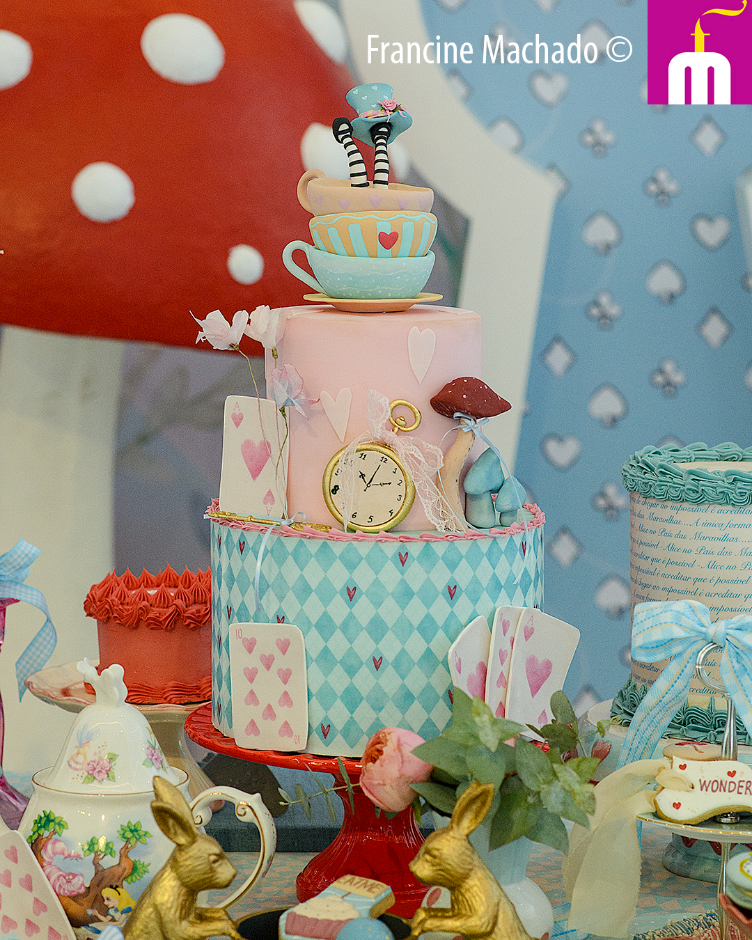 Francine Machado – Cake & Design – Bolos e Doces – Alice no País das Maravilhas – Spazio Golf – São José dos Campos, SP