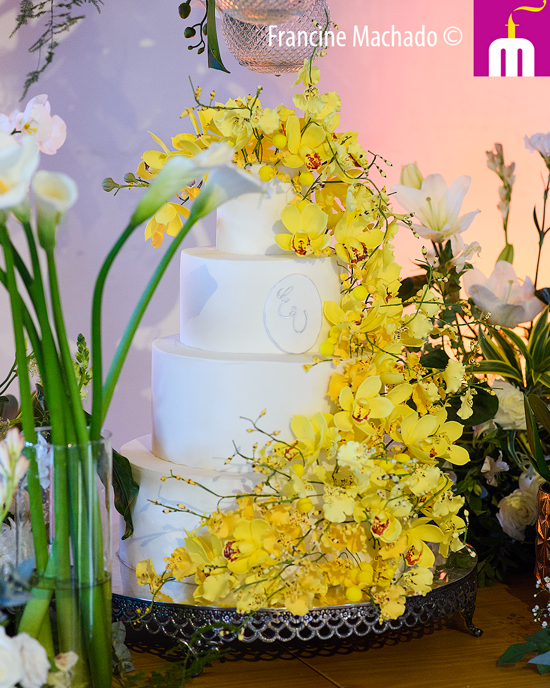 Francine Machado – Cake & Design – Bolos e Doces – Bolo de casamento com 4 andares - Recanto Serimbura – Urbanova – São José dos Campos, SP