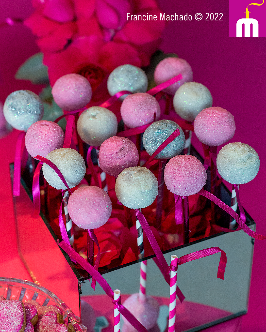 Francine Machado – Cake & Design – Bolos e Doces – Bolo de 3 andares para aniversário infantil de 6 anos – Espaço LeSix – Jacareí, SP