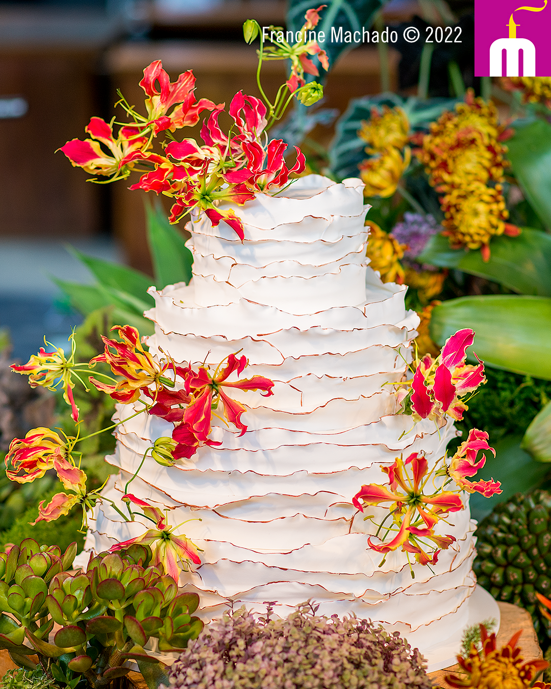 Francine Machado – Cake & Design – Bolos e Doces – Bolo Ruffle de Casamento com 4 andares – Terras de Clara, Morungaba, SP