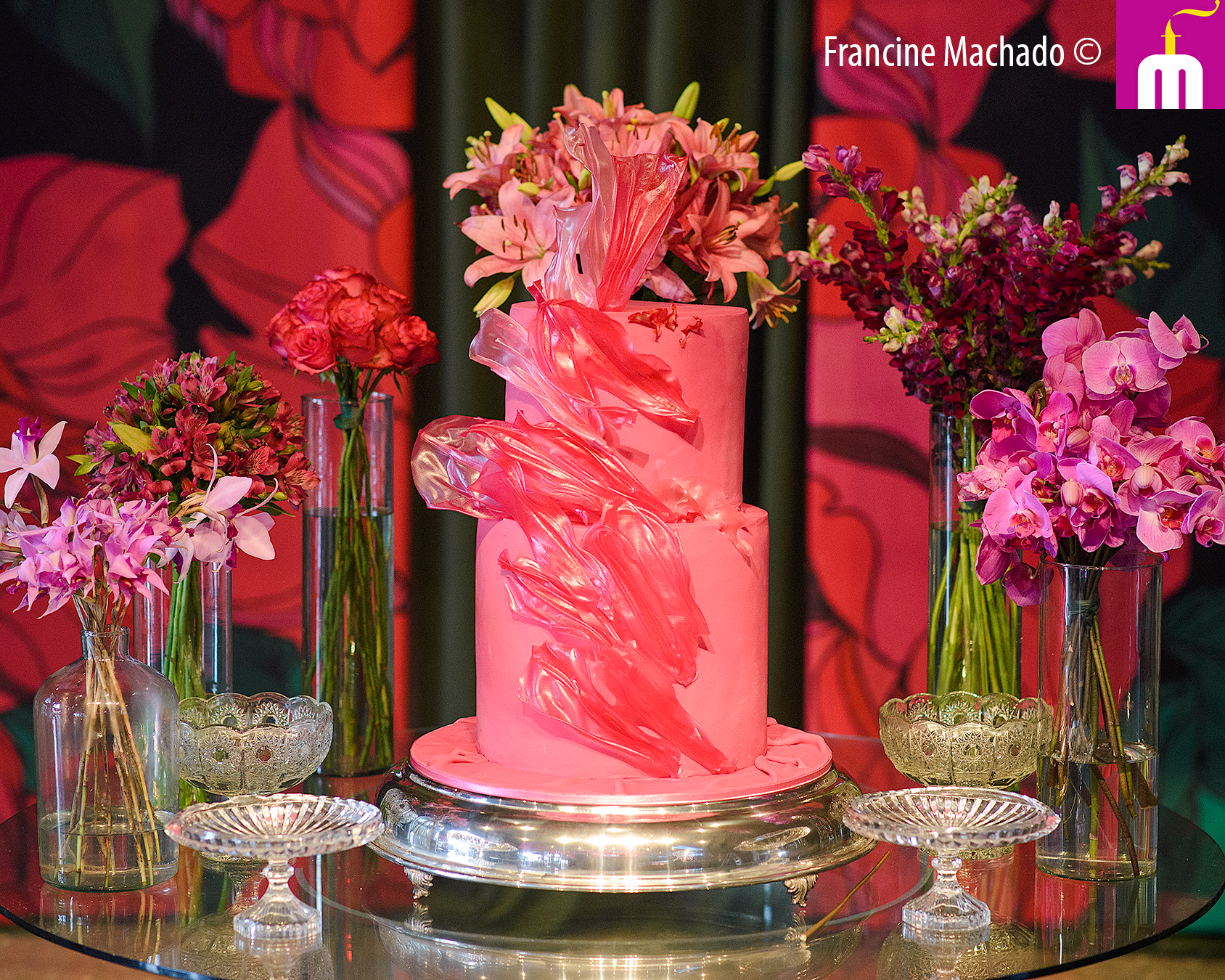 Francine Machado – Cake & Design – Bolos e Doces – Bolo com 2 andares de altura dupla – Aniversário de 15 anos – Casa Vista, São José dos Campos, SP