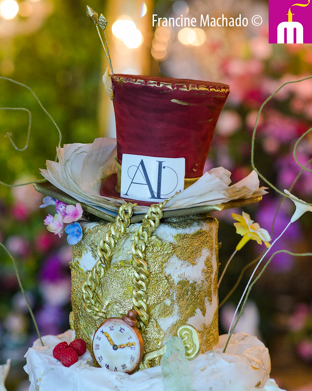 Francine Machado – Cake & Design – Bolos e Doces - Bolo para Festa de 15 anos – Alice no País das Maravilhas