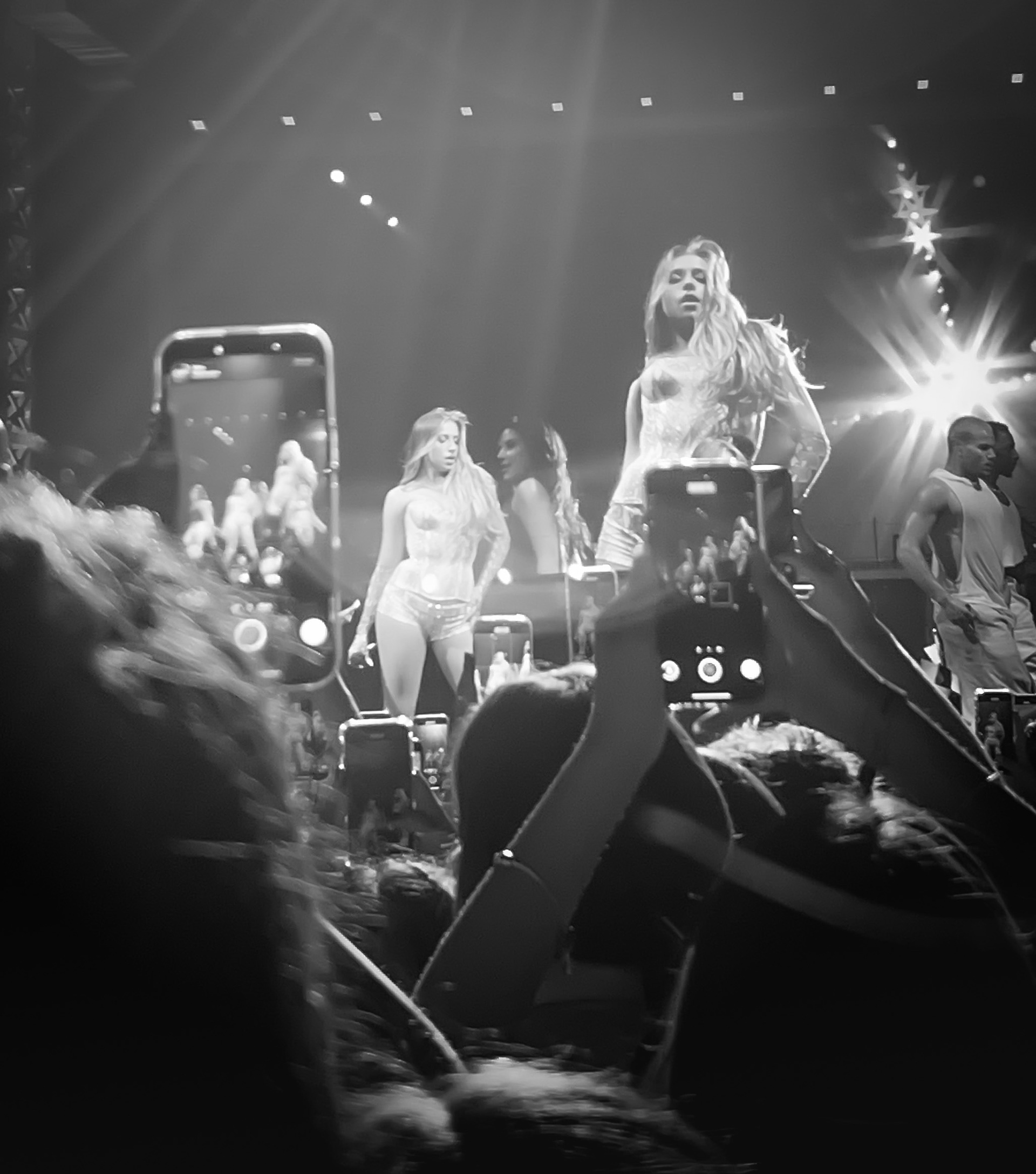 Tate McRae- MISS POSSESSIVE TOUR 