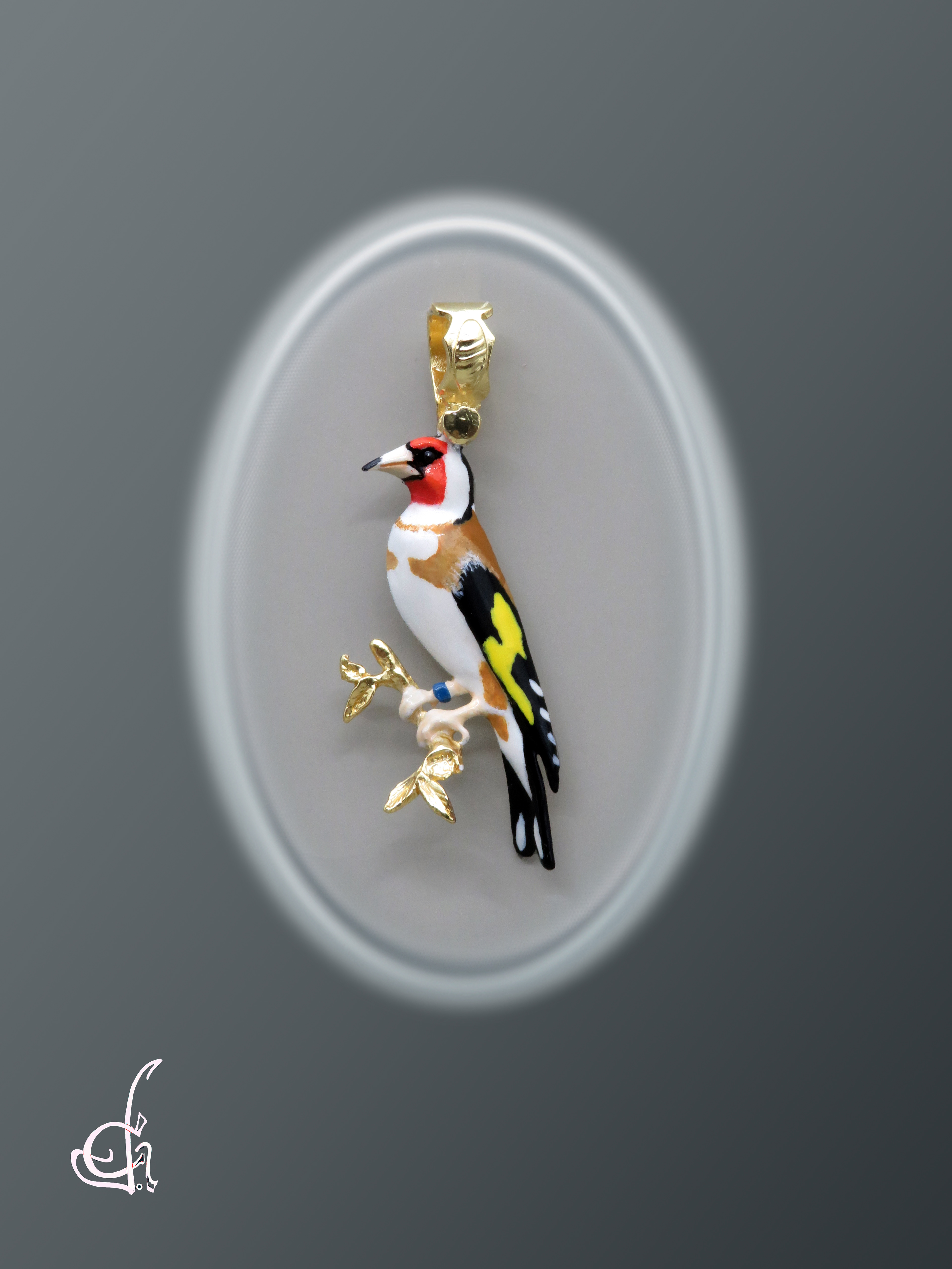 Pendant in silver gold plate, size 50x 20mm , price 60€