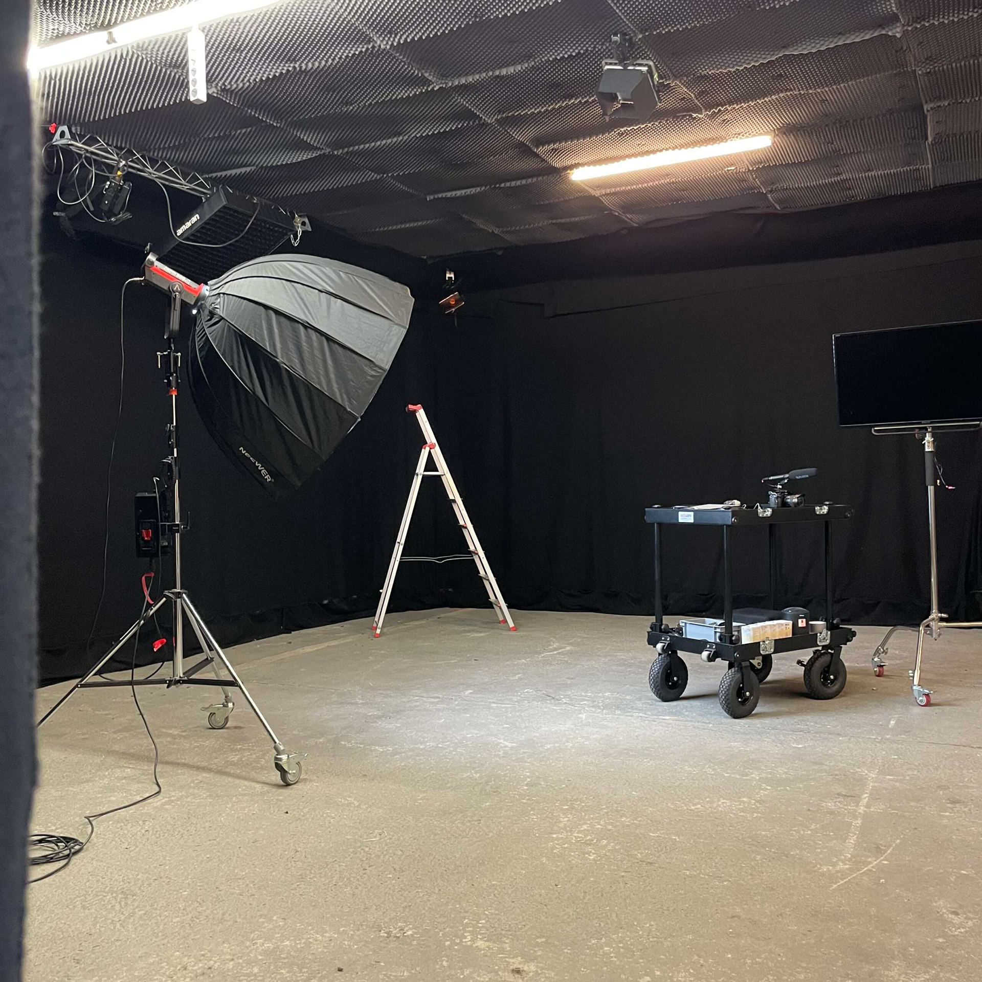 filmofaktur Crew beim Musikvideodreh im Studio in Euskirchen bei Köln