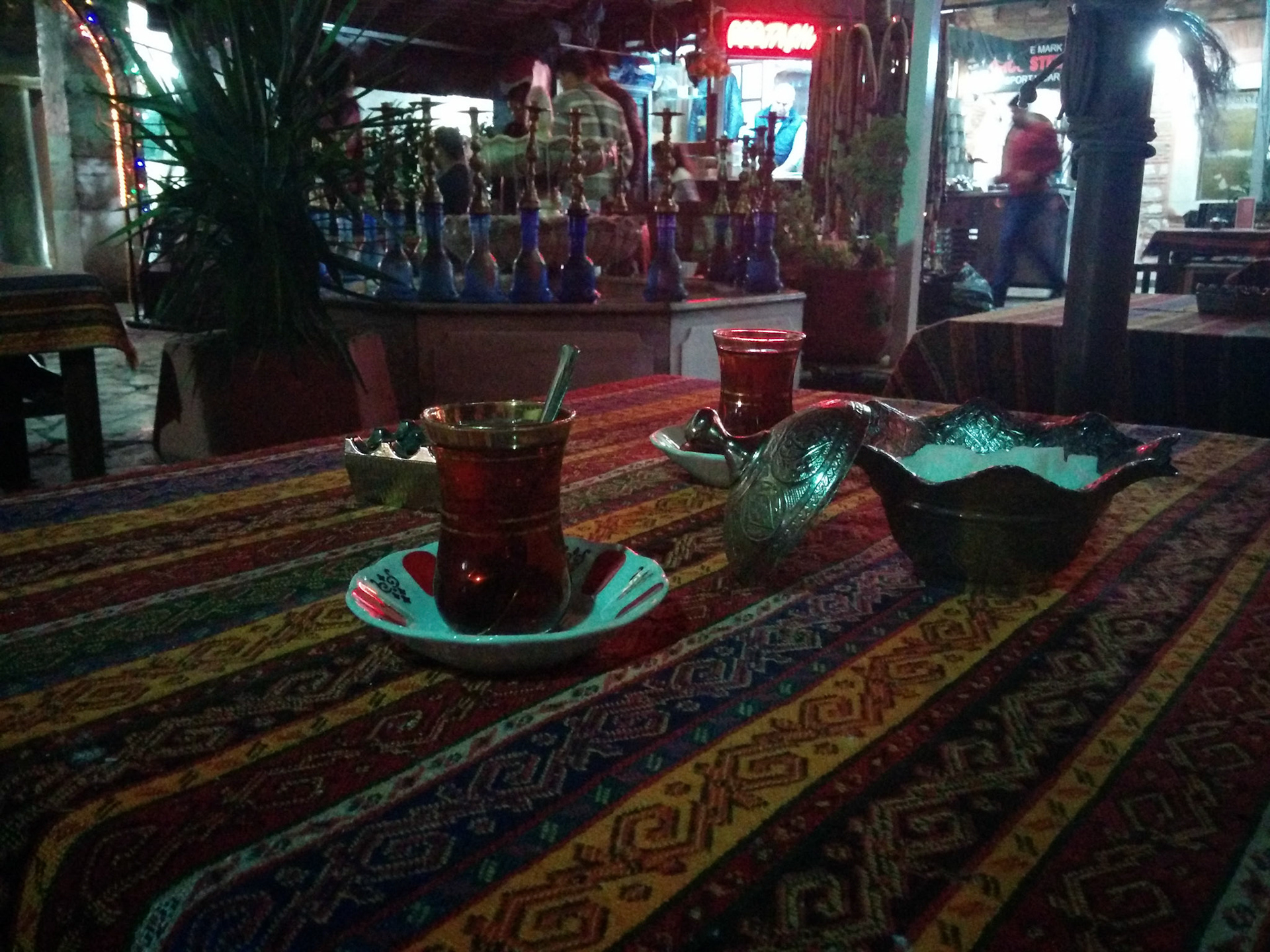 Afternoon tea, Istanbul