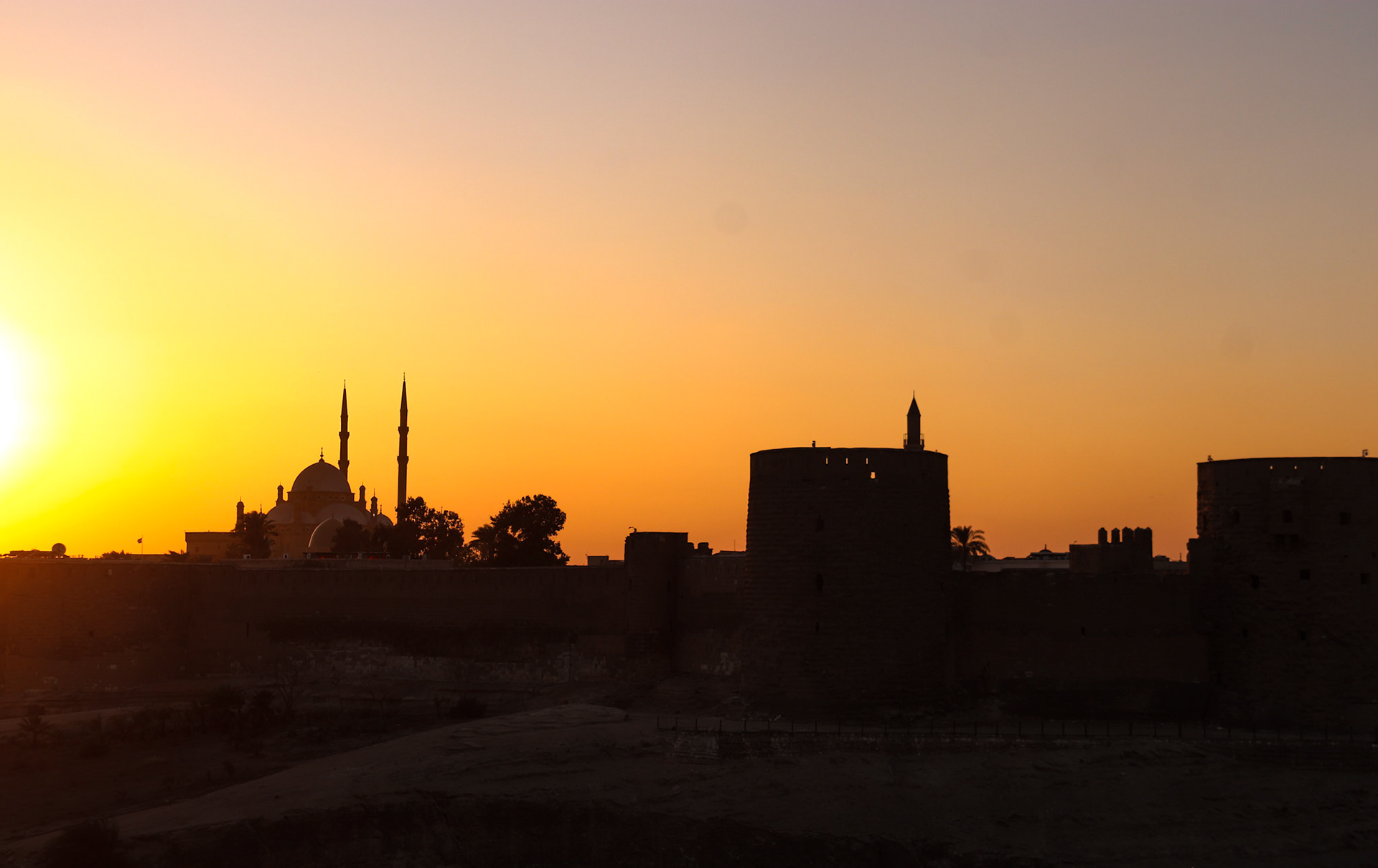 Sunet over the Muhammed Ali mosque