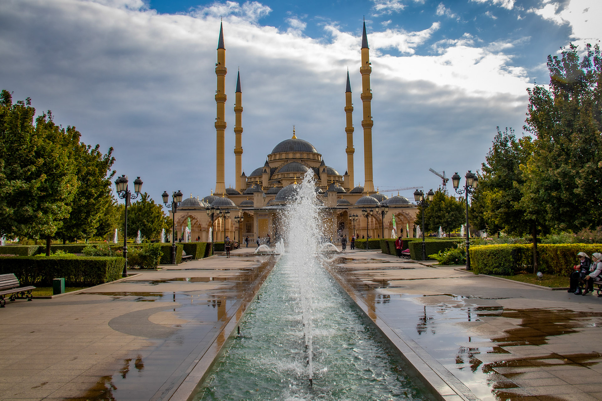 Akhmad Kadyrov Mosque, Grozny