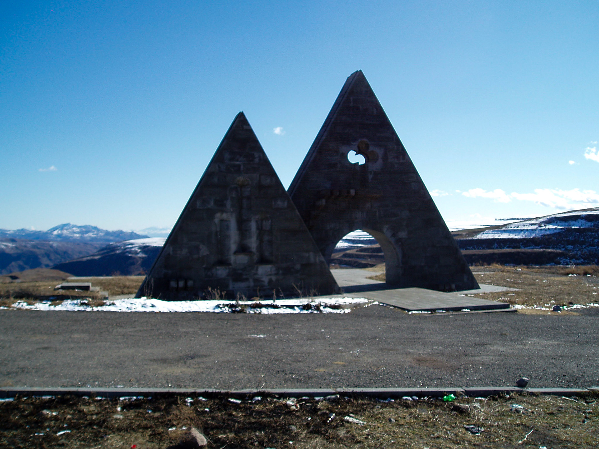 Nagorno-Karabakh monument, Goris
