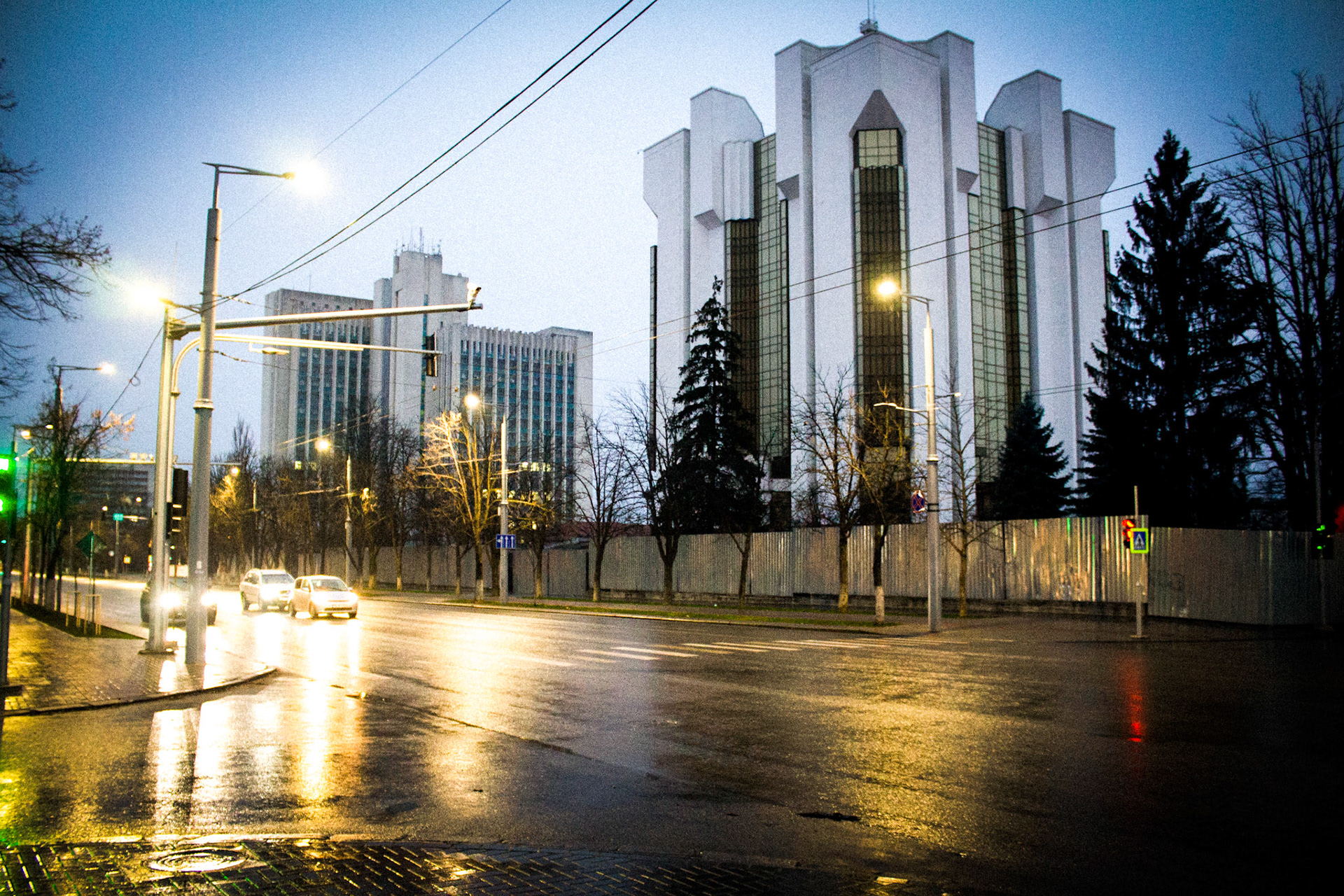 Modernist building, Chisnau