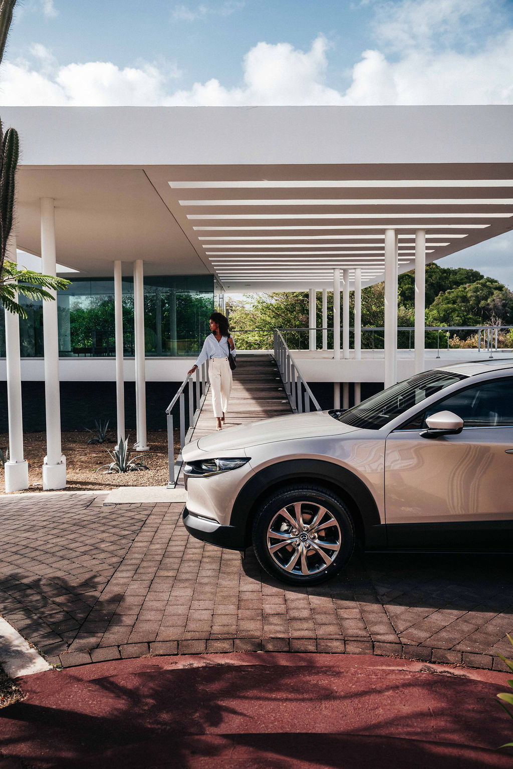 Select Automotive - Curaçao - Spring 2026 - Influence Through the Lens