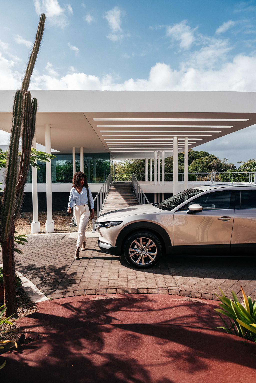Select Automotive - Curaçao - Spring 2026 - Influence Through the Lens
