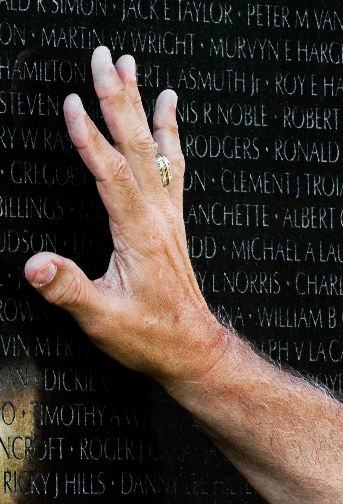 Touching the Past, Remembering
