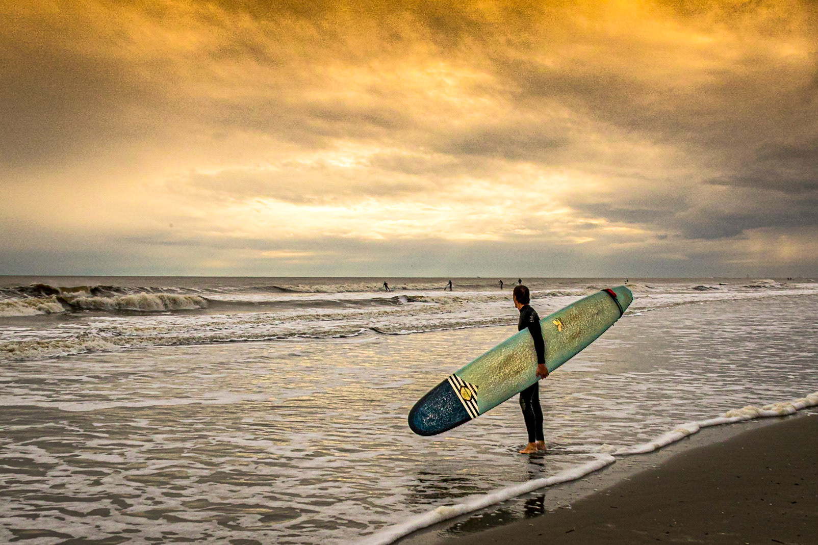 Lonely Surfer