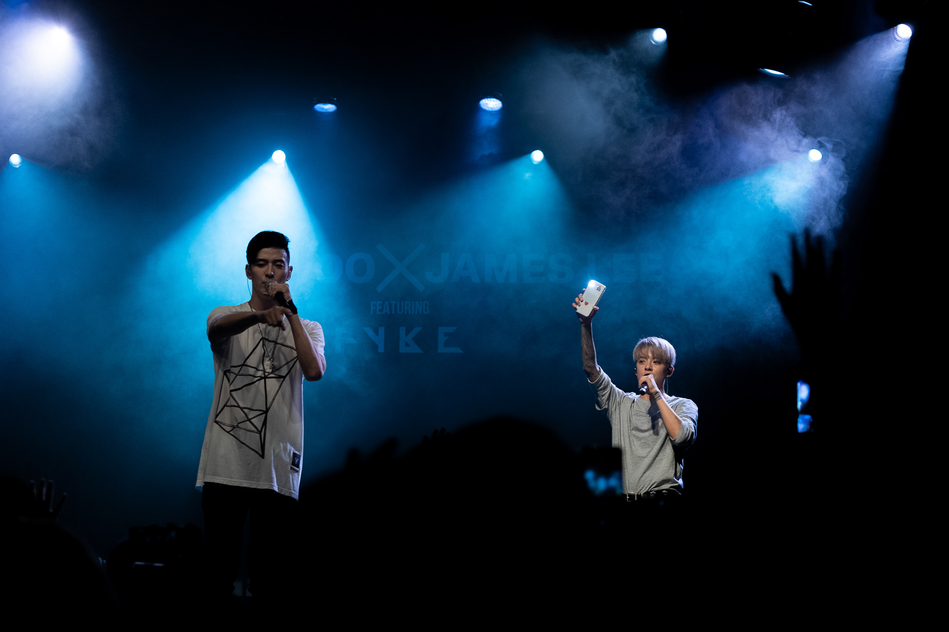 James Lee and Amber Liu perform "Perfect" at the El Rey Theatre in Los Angeles on Aug. 24, 2019.