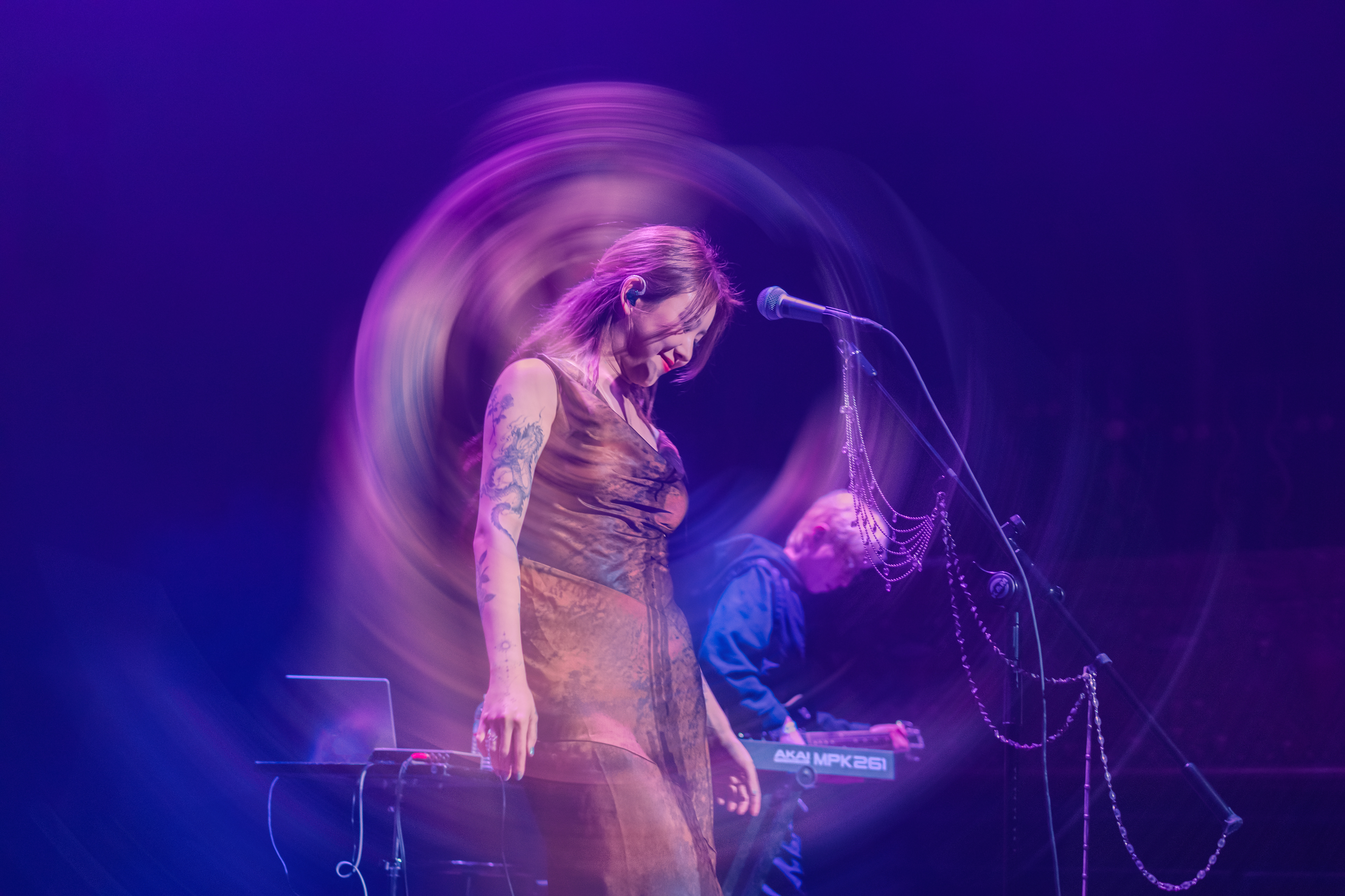 Yerin Baek performs at The Belasco in Los Angeles (2022.12.05)