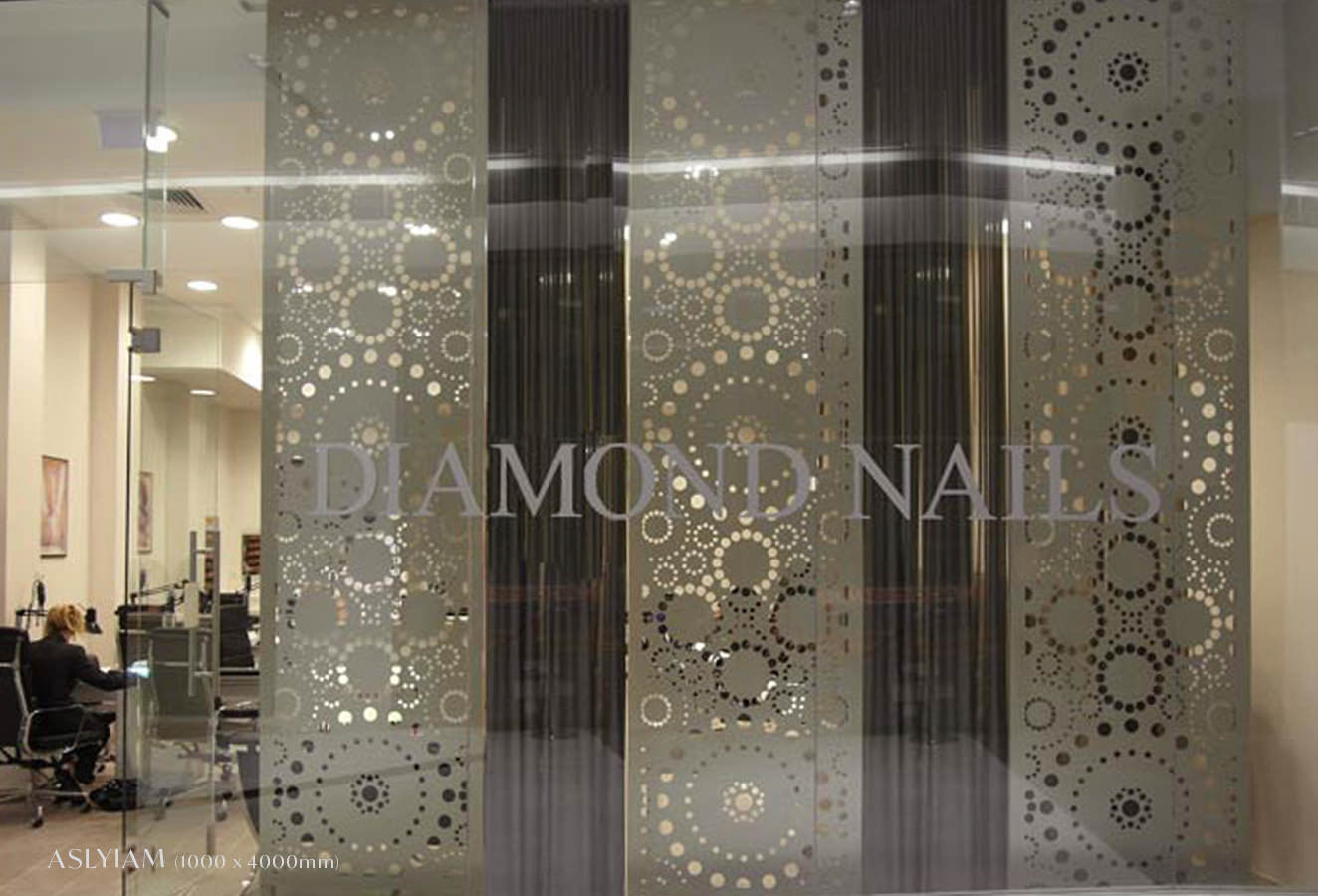 Aslyiam dividers 4m high