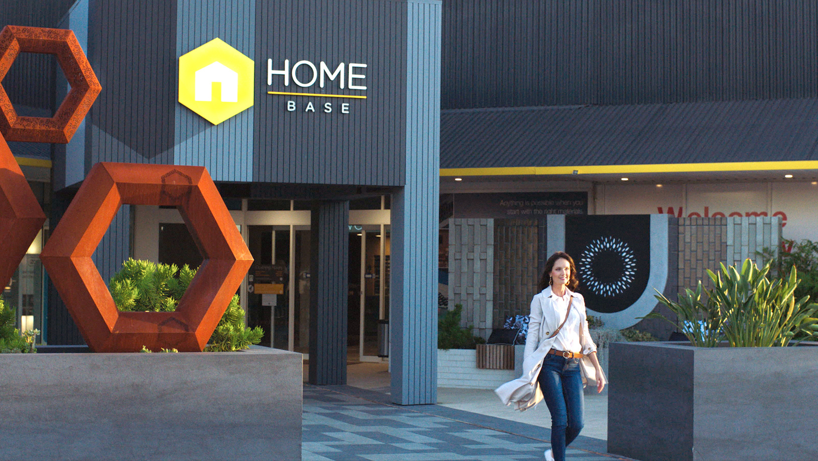 HOMEBASE ENTRANCE DESIGN & PROJECT MANAGEMENT