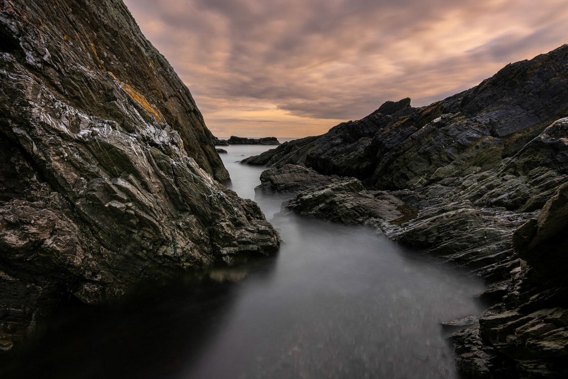 Millendreath Beach