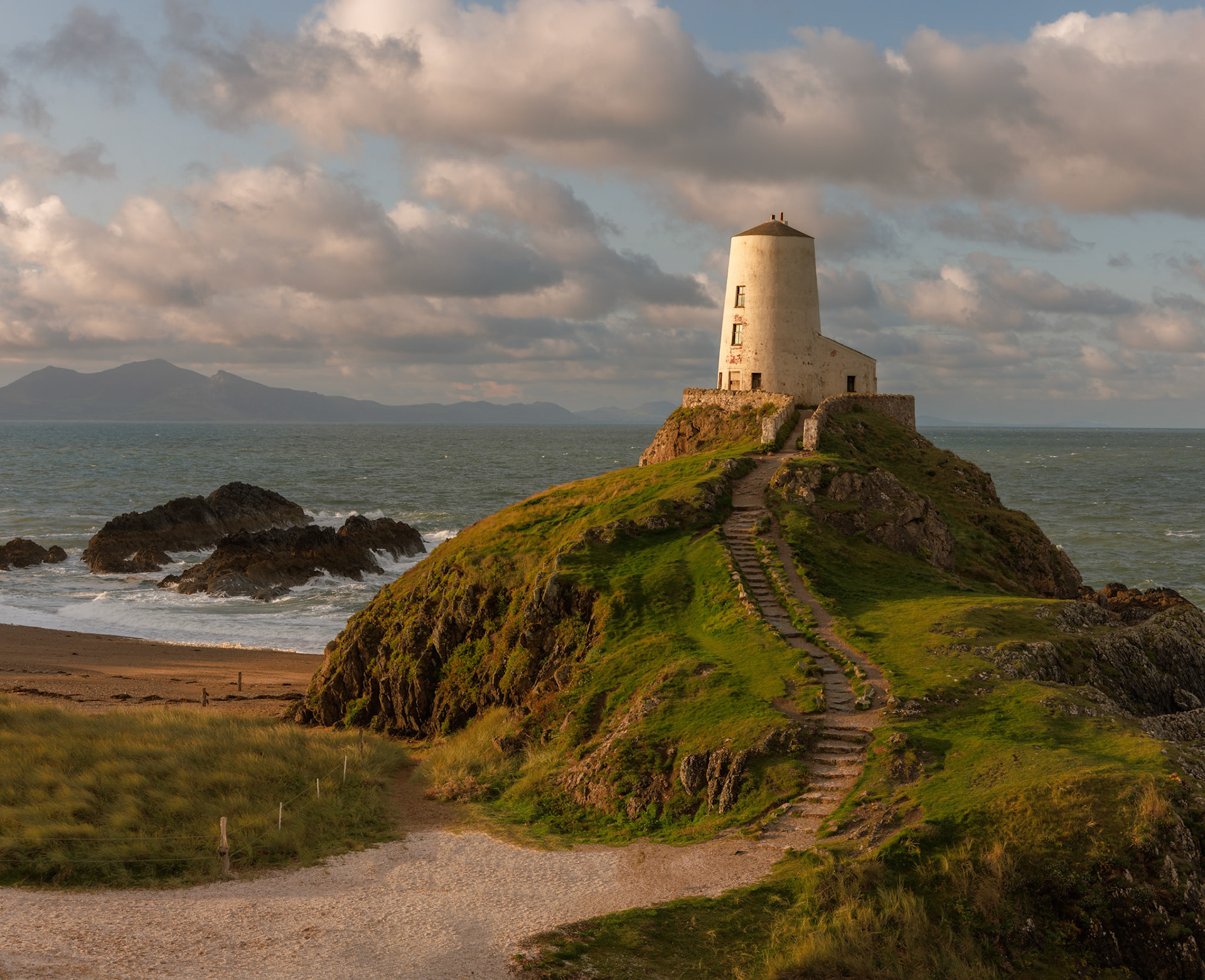 Twr Mawr Lighthouse
