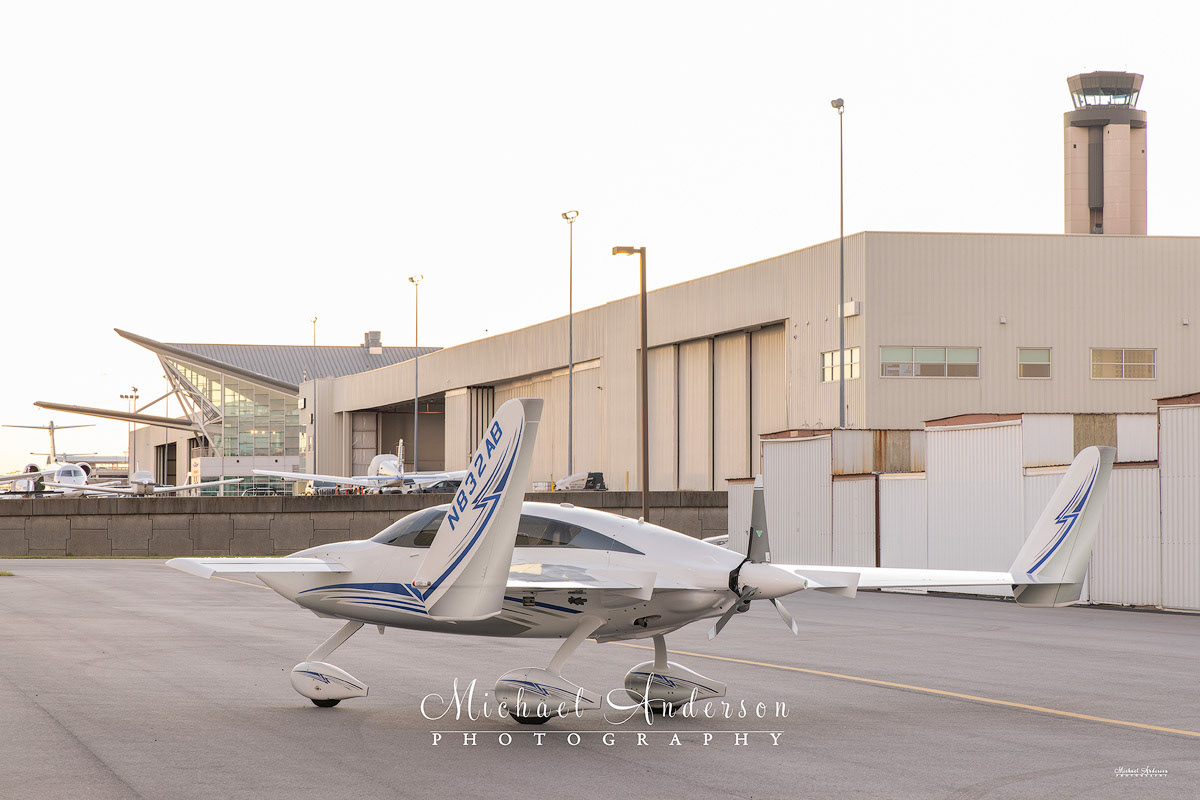 Here's the set up shot for the light painting of a cool 2000 Velocity Experimental Aircraft N832AB.