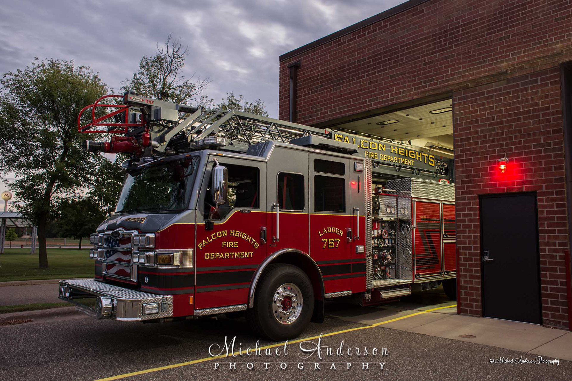 Falcon Heights Fire Department Ladder Truck 757 before light painting it.