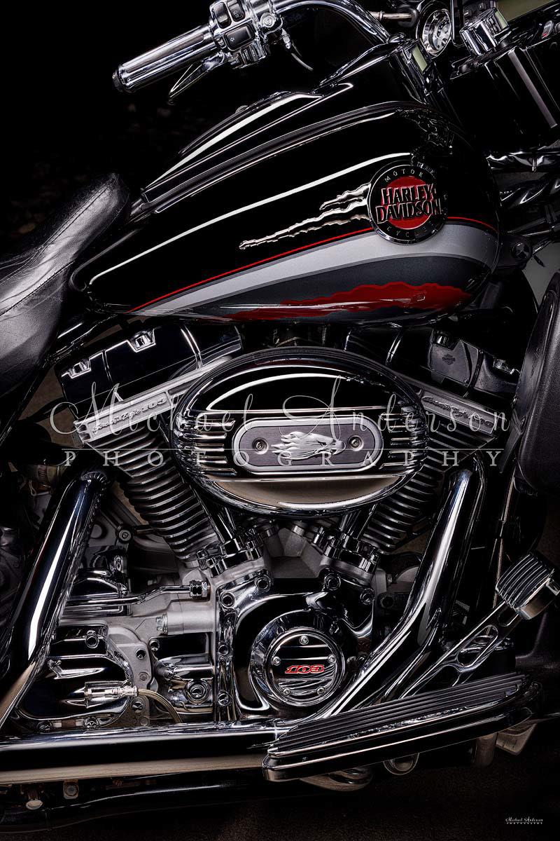 Light Painting a Harley Davidson Screaming Eagle 103.
