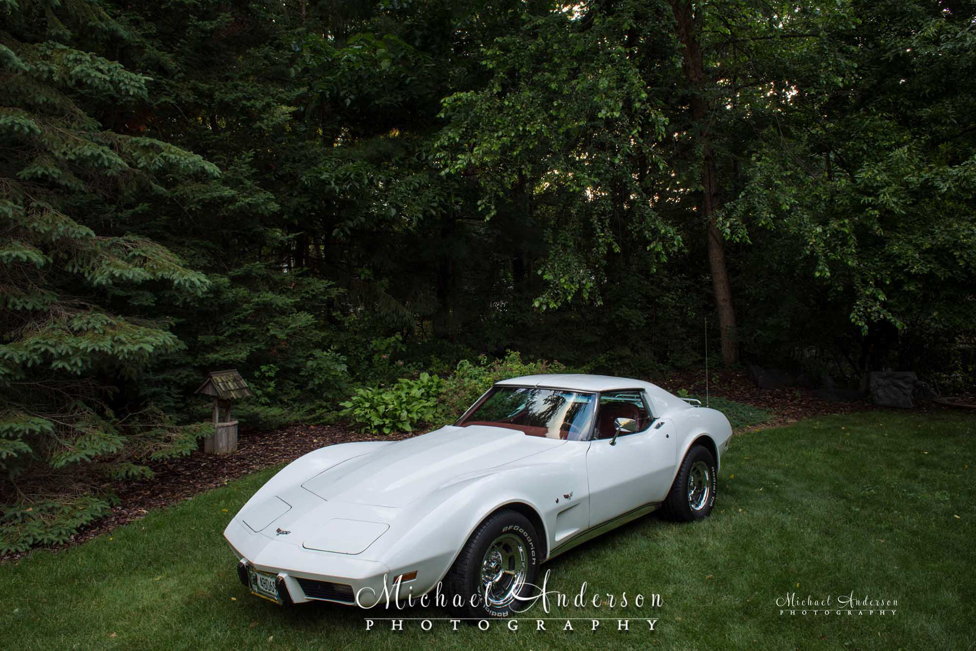 Photo of a 1977 white Corvette before light painting