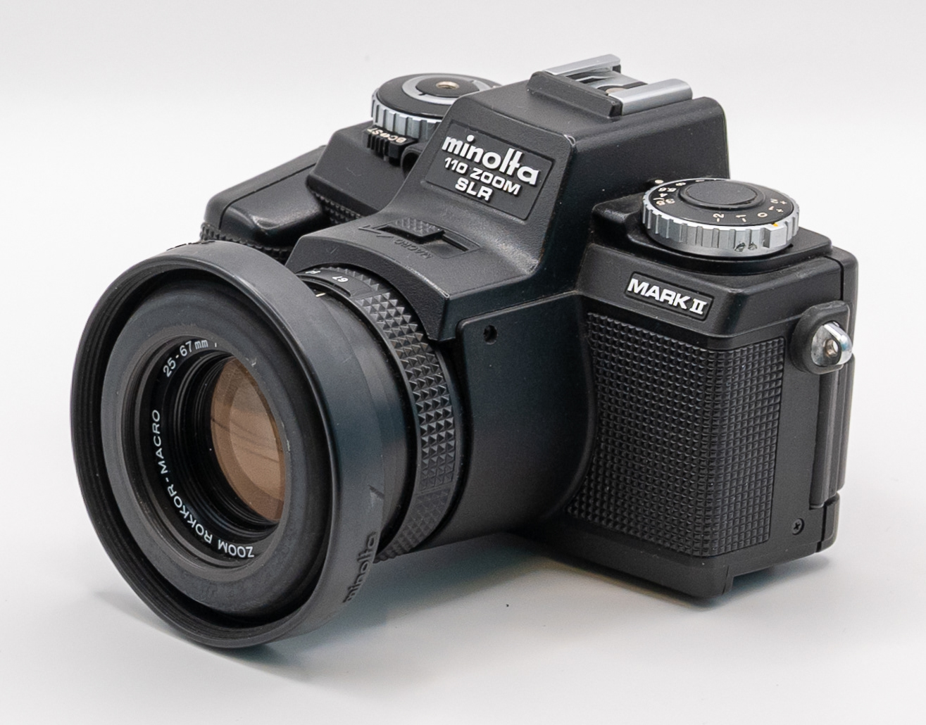 Minolta 110 Zoom SLR Mark II - © 2026 Tomasz Ryś