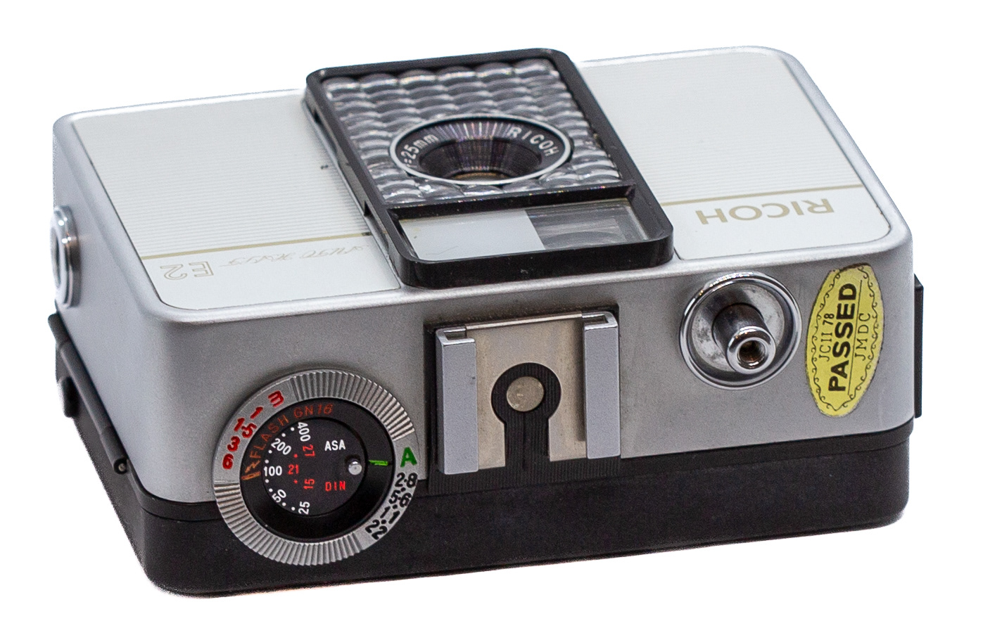 RICOH Half Frame E2. Góra korpusu - © 2026 Tomasz Ryś