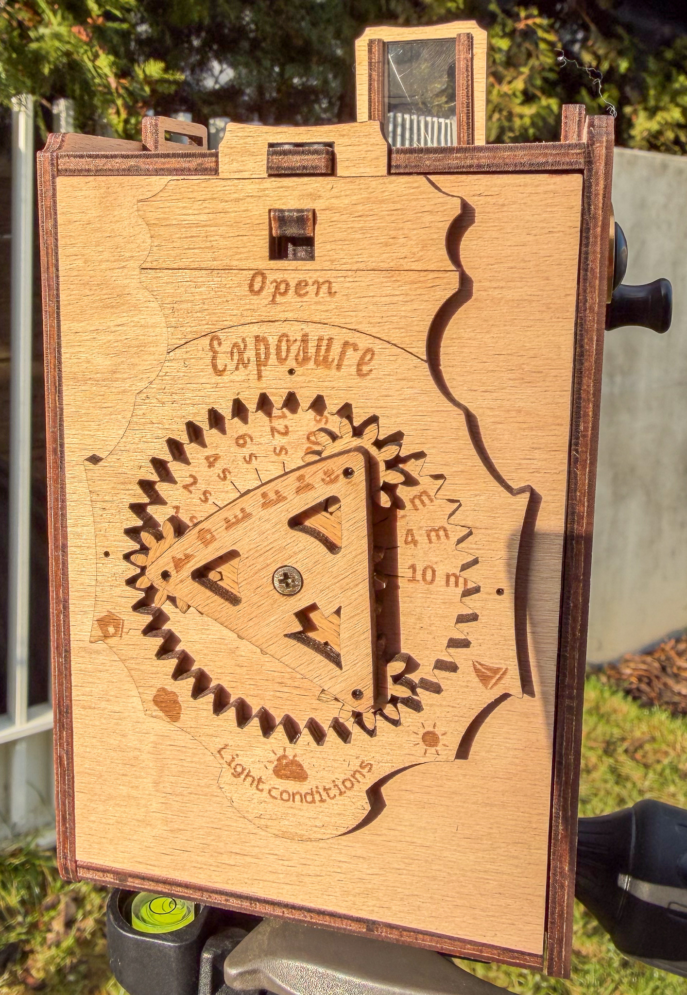 Jollylook Pinhole Mini. Kalkulator ekspozycji - © 2025 Tomasz Ryś