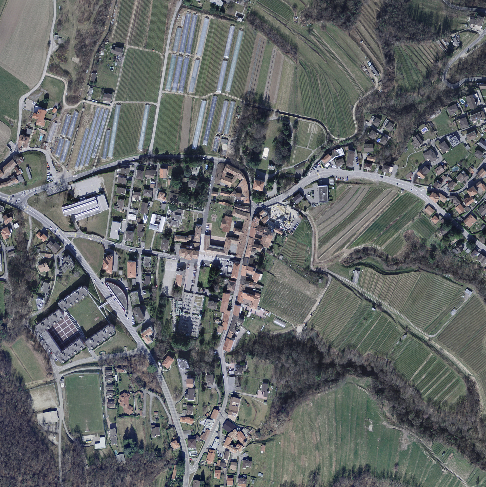 Foto aerea del nucleo di Novazzano, 2015 (Swisstopo, Paolo Crivelli)