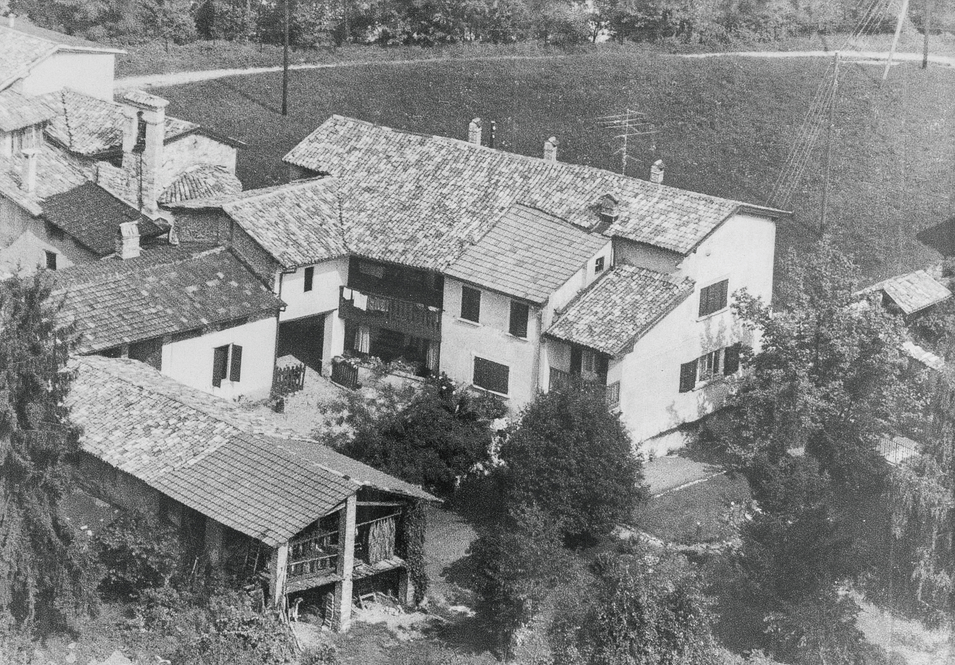 Casa colonica a Castel di Sotto, anno ignoto (Adriana Vaucher de la Croix-Tavazzi)