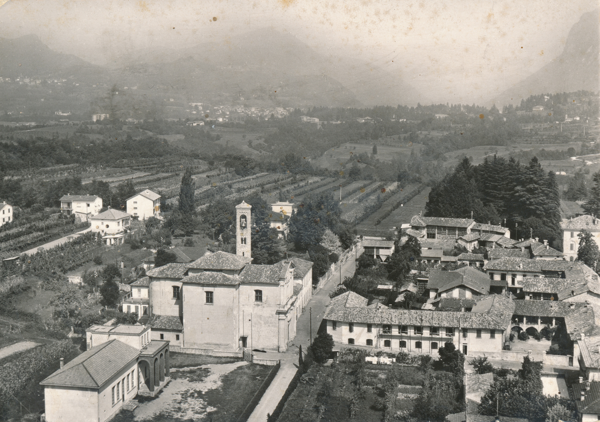 Vista aerea di Novazzano, 1950 (Giuseppe Haug)