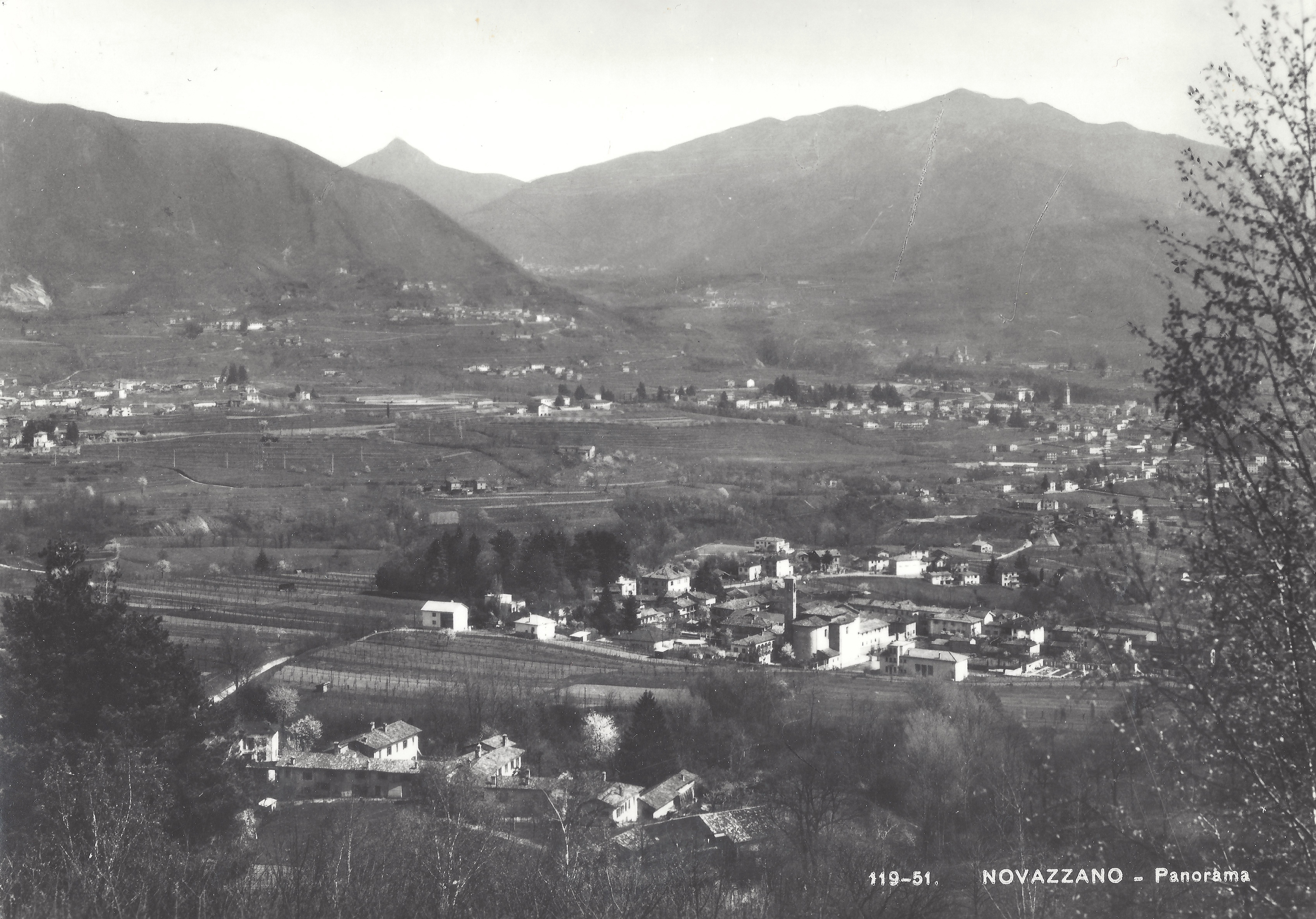 Cartolina vista panoramica di Novazzano, circa 1940 (autore ignoto