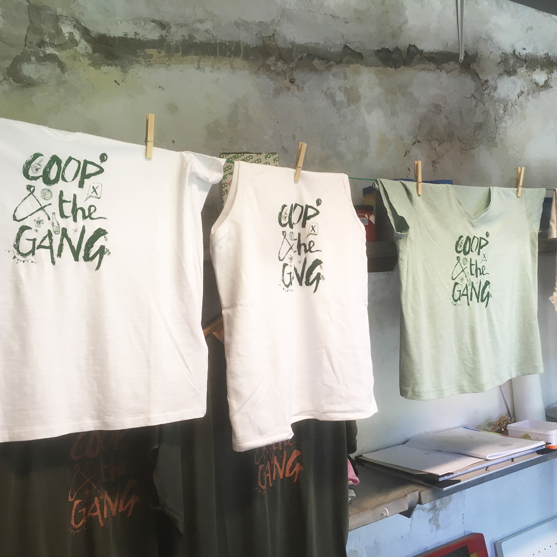 Impression des tee-shirts pour l'équipe de la Coopérative Tiers-lieu.