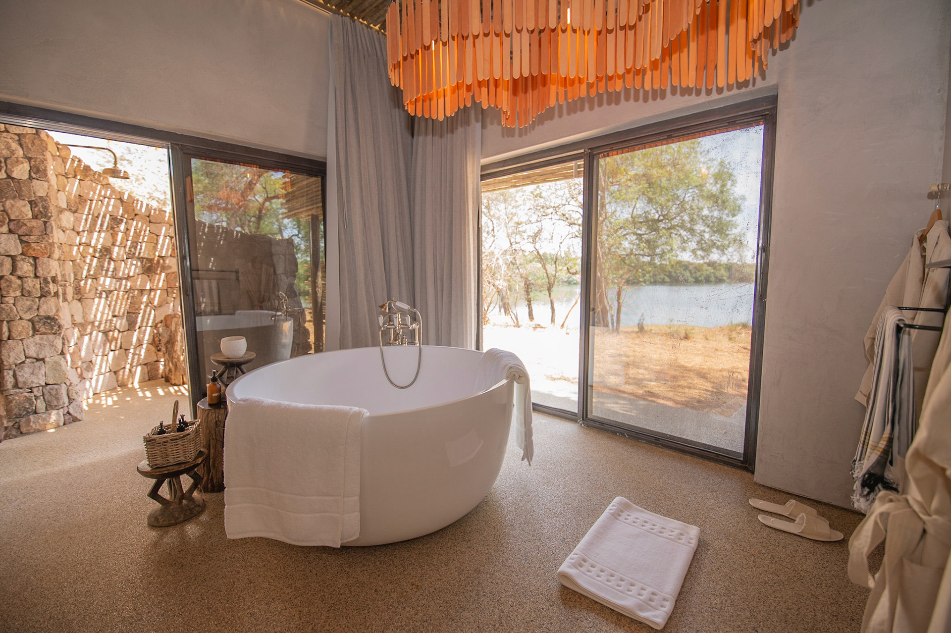 Bathroom - room 14