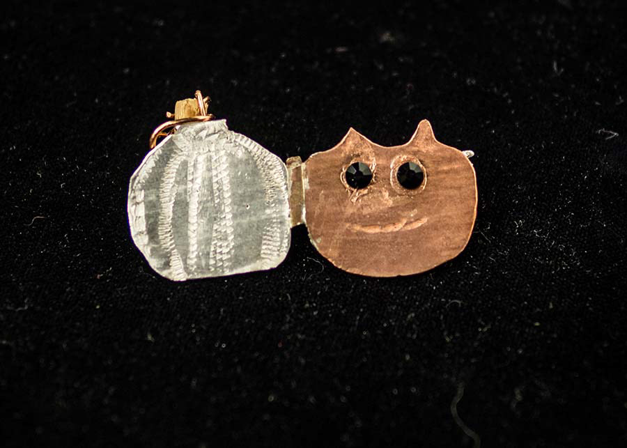 Holiday Pin, Heather Raven