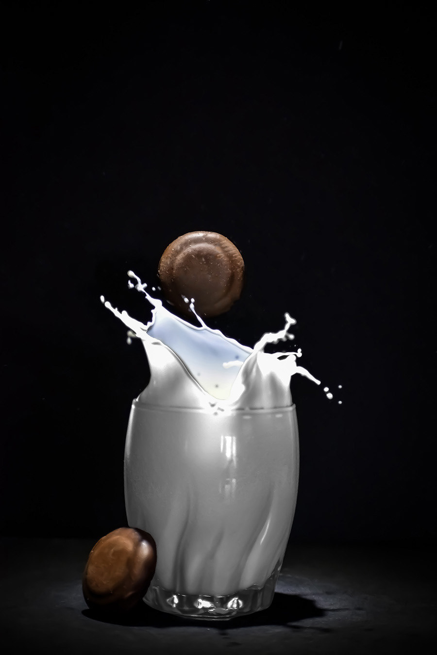 Milk n' Cookies Ian Pallozzi NFS ART 139 (1401) Digital Photography I