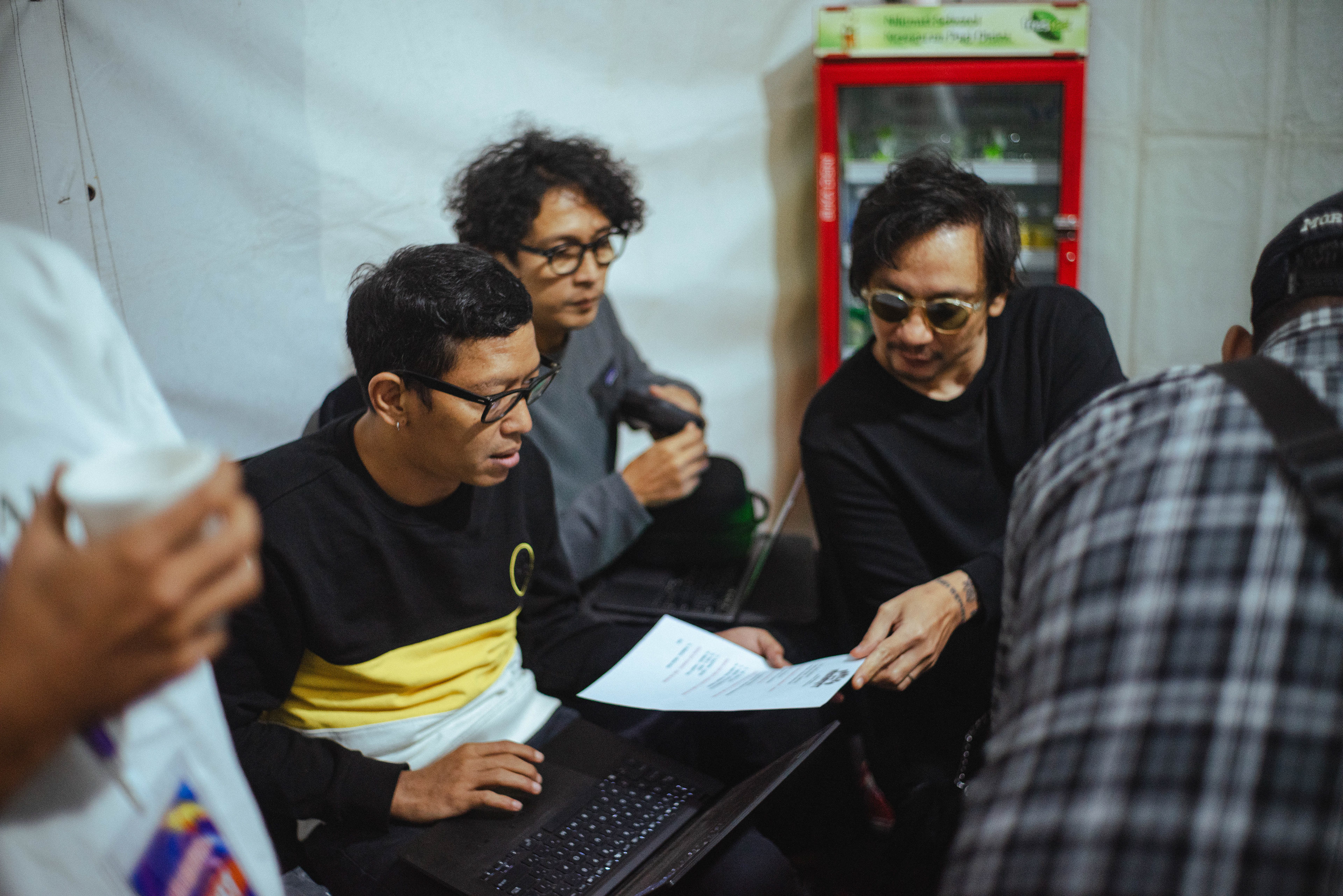 2024 - Oom Leo ft The Vakingshit