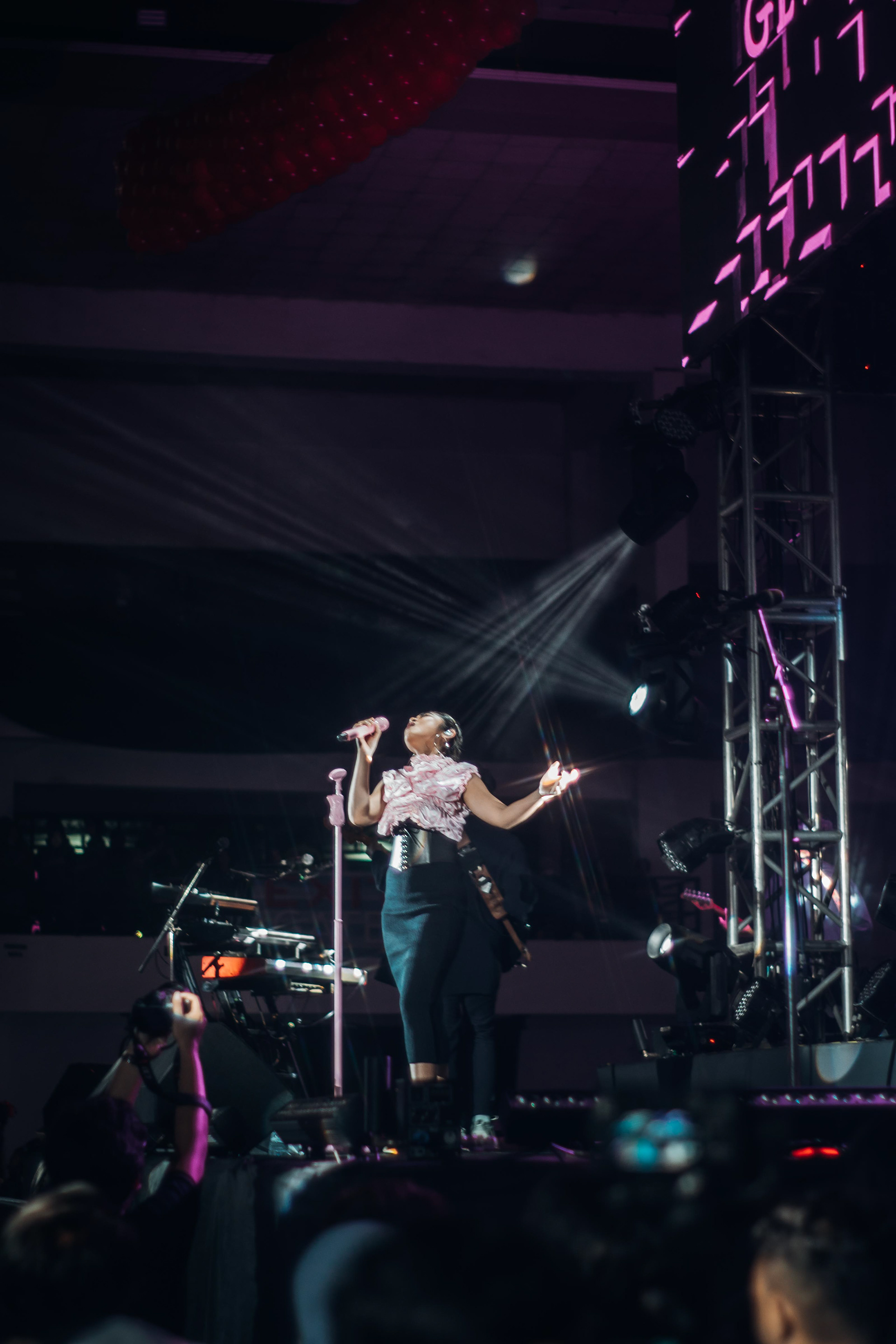 Regina Geisha at Live With Noah Malang