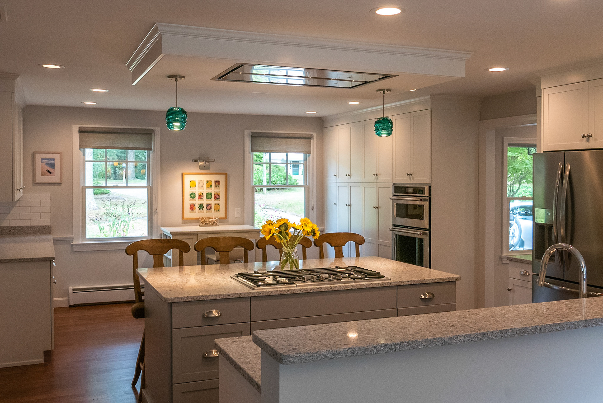Counters are quartz throughout