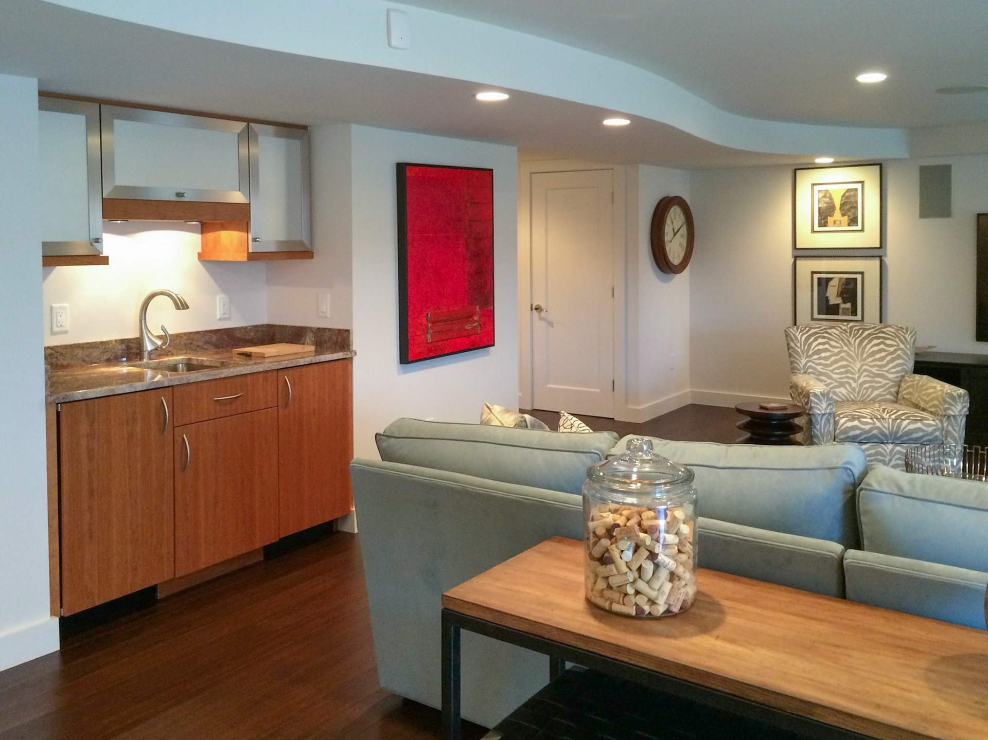 Full amenities were brought down. A wet bar, full bath and gas fireplace.