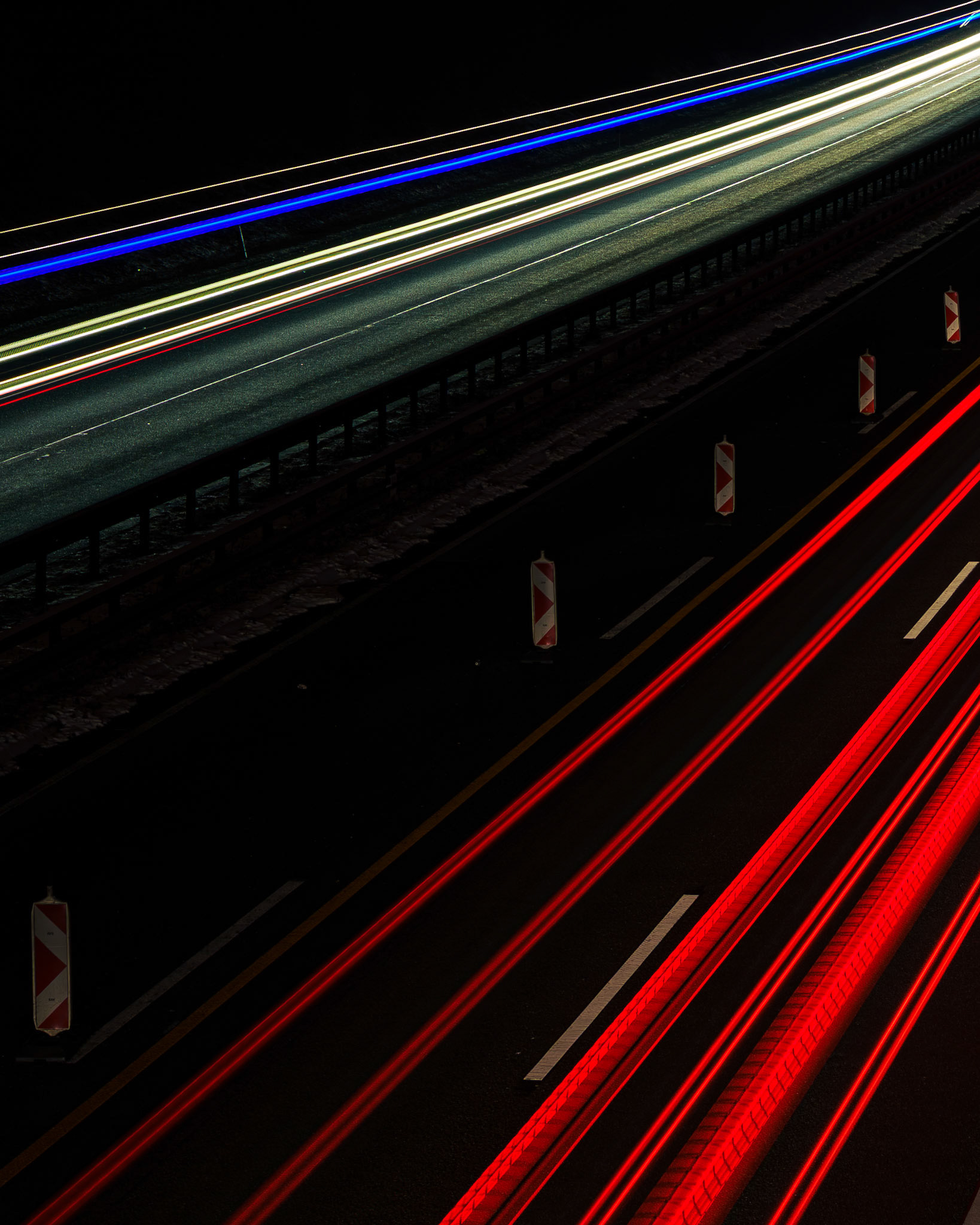 Lichtspuren auf der A45 bei Wetzlar Naunheim