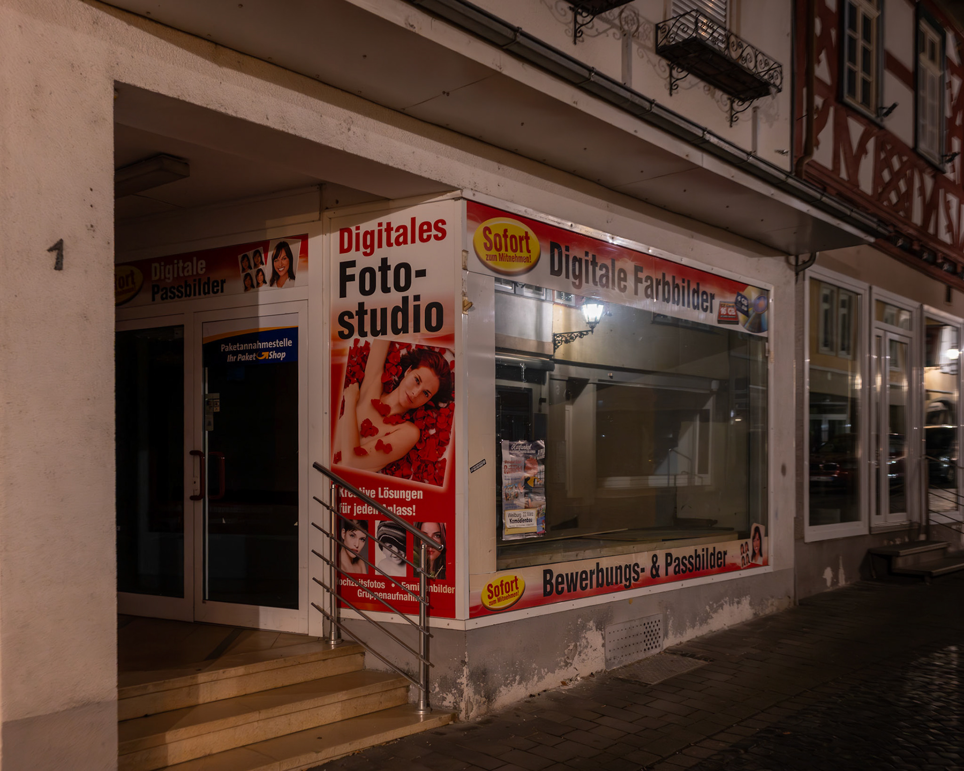 Mit dem Untergang der Filmfotografie und gedruckten Bilder schließen vielerorts die Fotoläden.