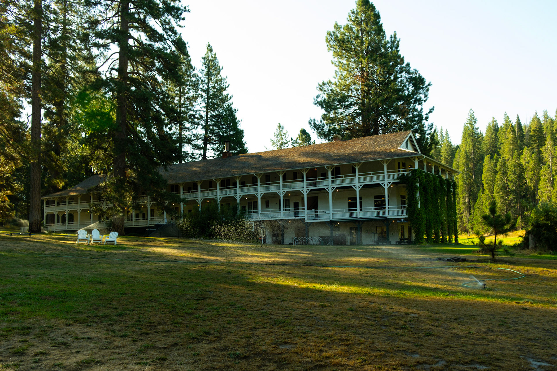 Wawona Hotel