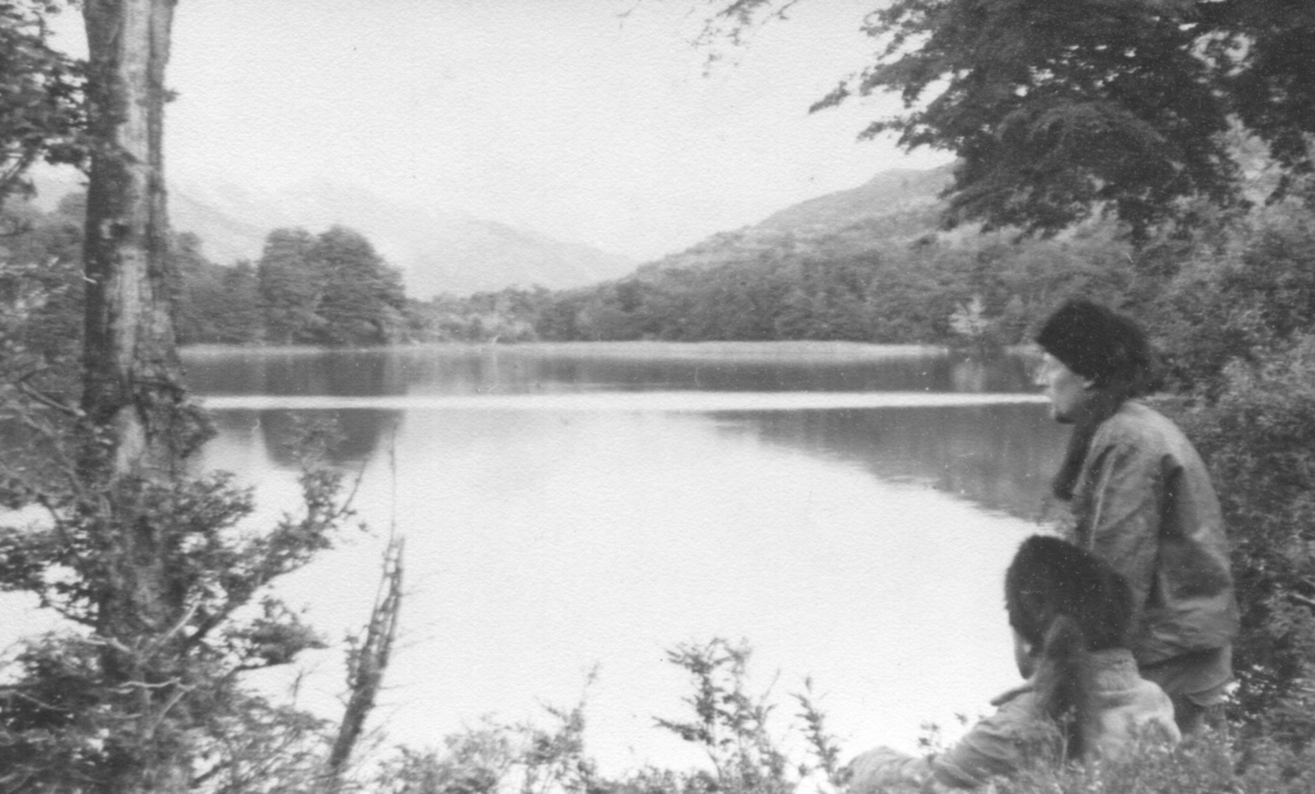 Lago Escondido al Pie del Cerro Padre Laguna.